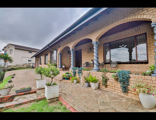 4 BEDROOM HOUSE FOR SALE IN SHERWOOD